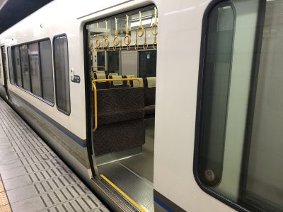 電車のドア