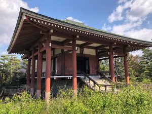 奈良県斑鳩町の法隆寺の隣にある中宮寺