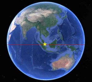 地球儀上の赤道とシンガポールの位置